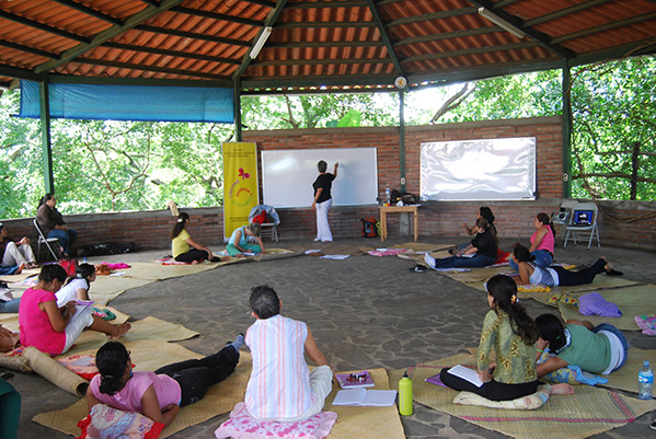 Taller El arte de escucharme - Roxana Volio Monge